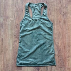 Lululemon - racerback tank